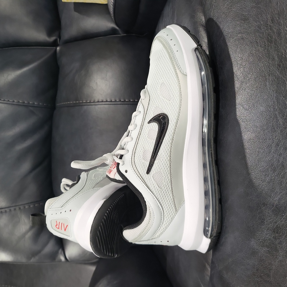 Nike Air Max AP "Pure Platinum"